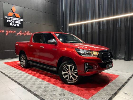 TOYOTA HILUX 2.8 SRV 4X4 CD 16V DIESEL 4P AUTOMÁTICO TOYOTA HILUX 2.8 SRV 4X4 CD 16V DIESEL 4P AUTOMÁTICO